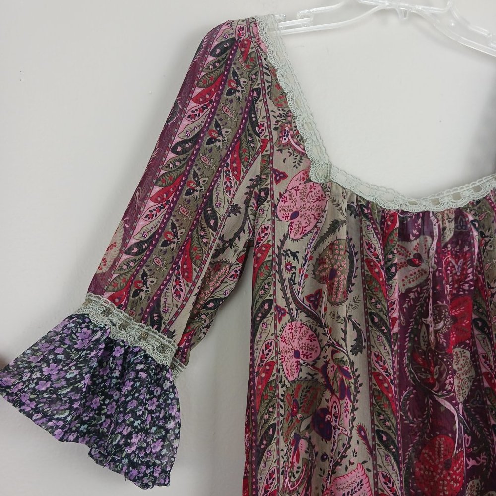 DAYTRIP| Boho Floral Paisley Print Lace Detail Sheer Peasant Blouse - Picture 5 of 8